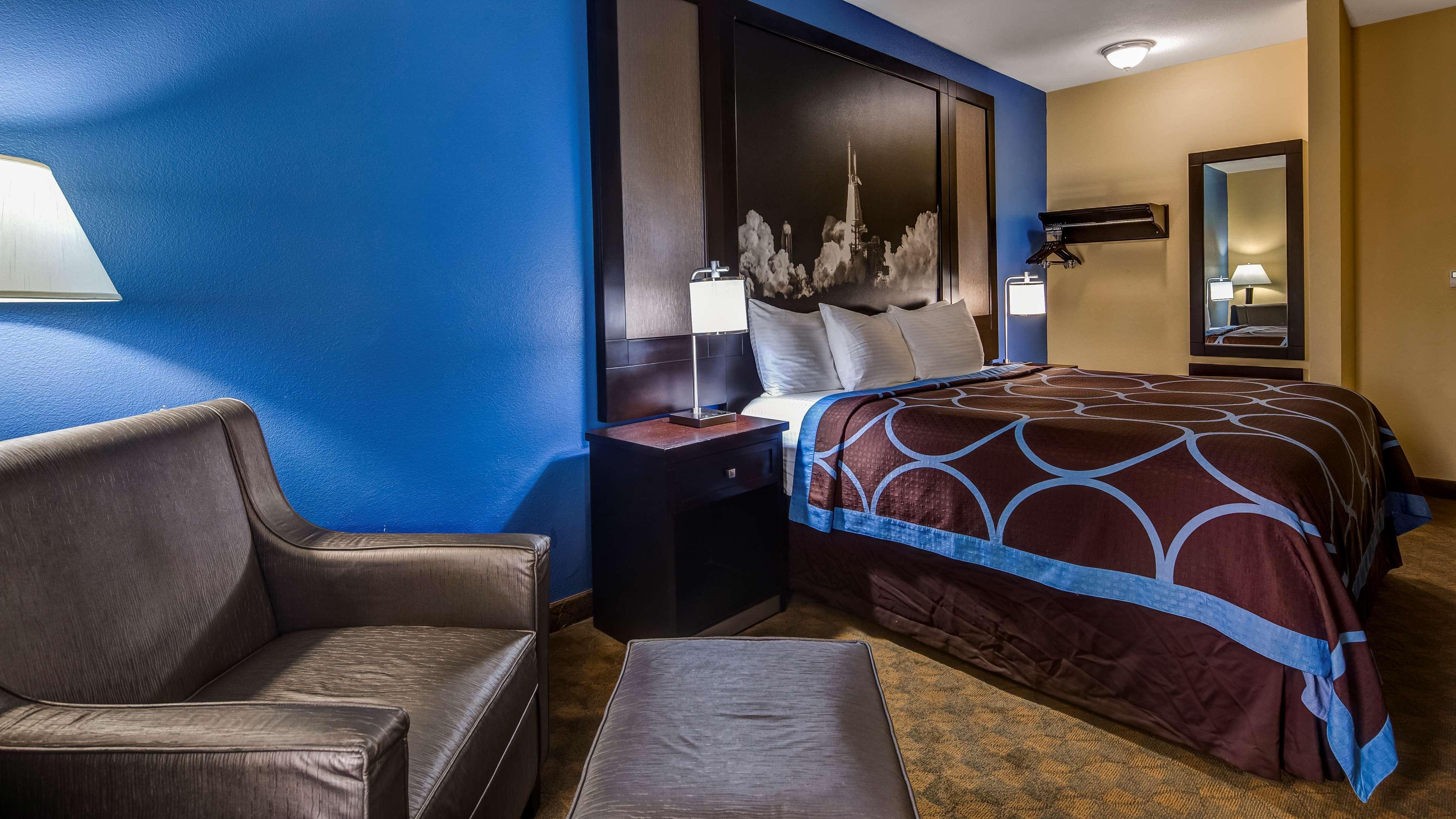 Surestay Plus Hotel By Best Western Alvin Esterno foto