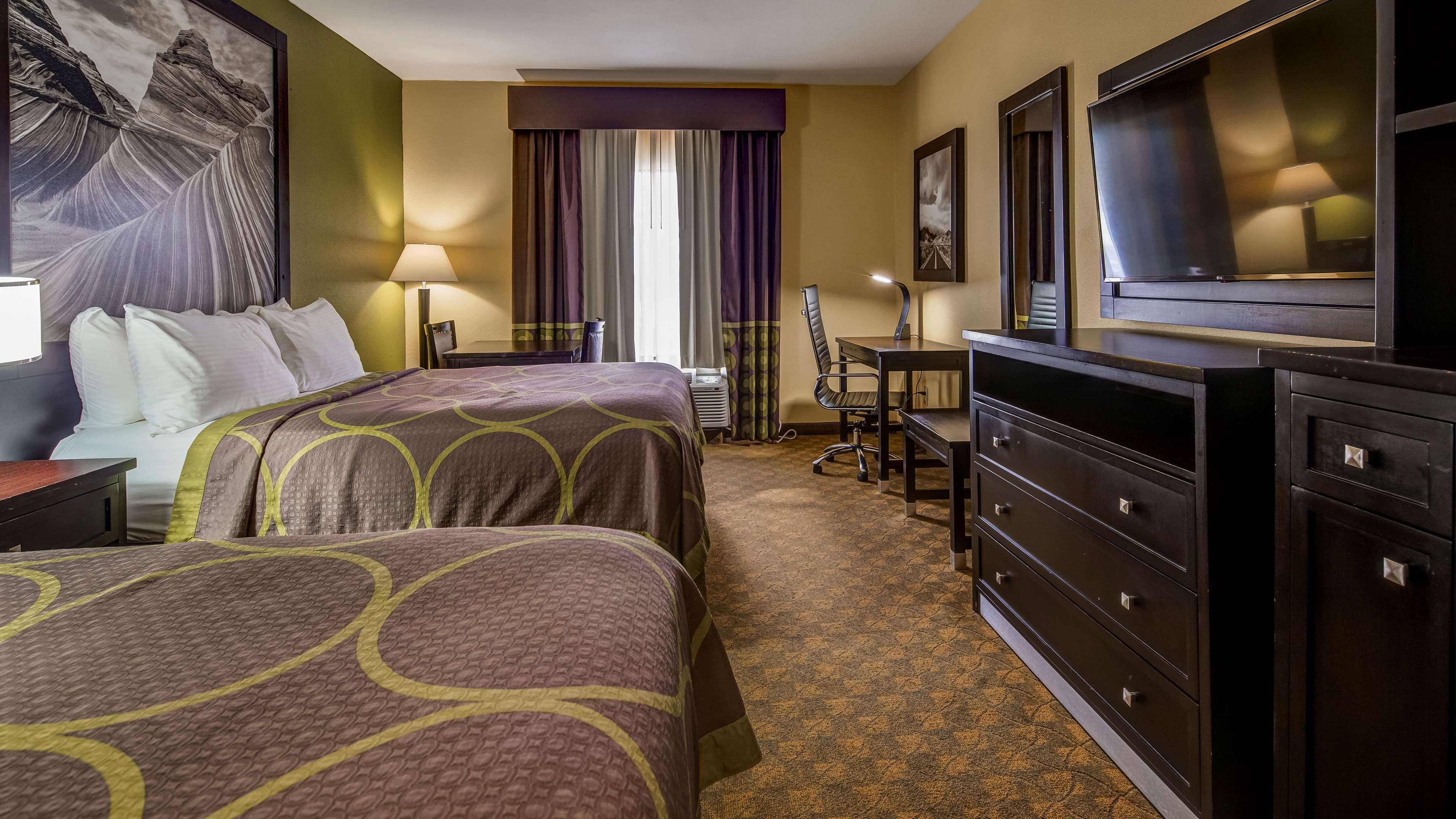 Surestay Plus Hotel By Best Western Alvin Esterno foto