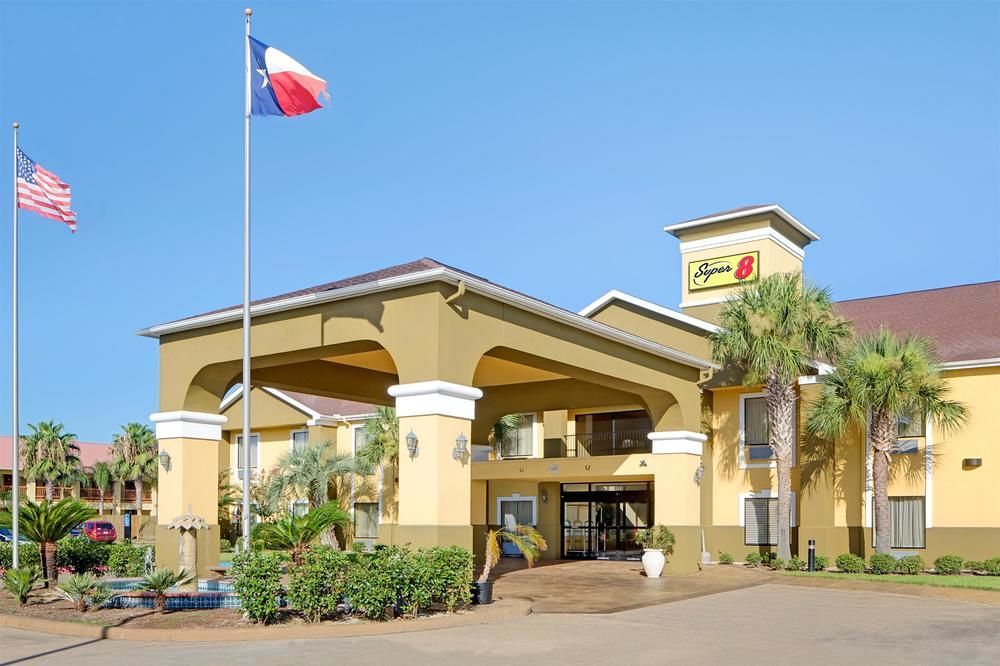 Surestay Plus Hotel By Best Western Alvin Esterno foto